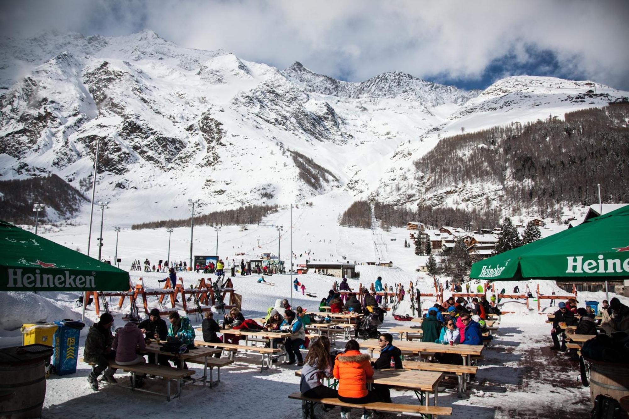 Hotel The Larix Ski-In Ski-Out Saas-Fee Exterior foto