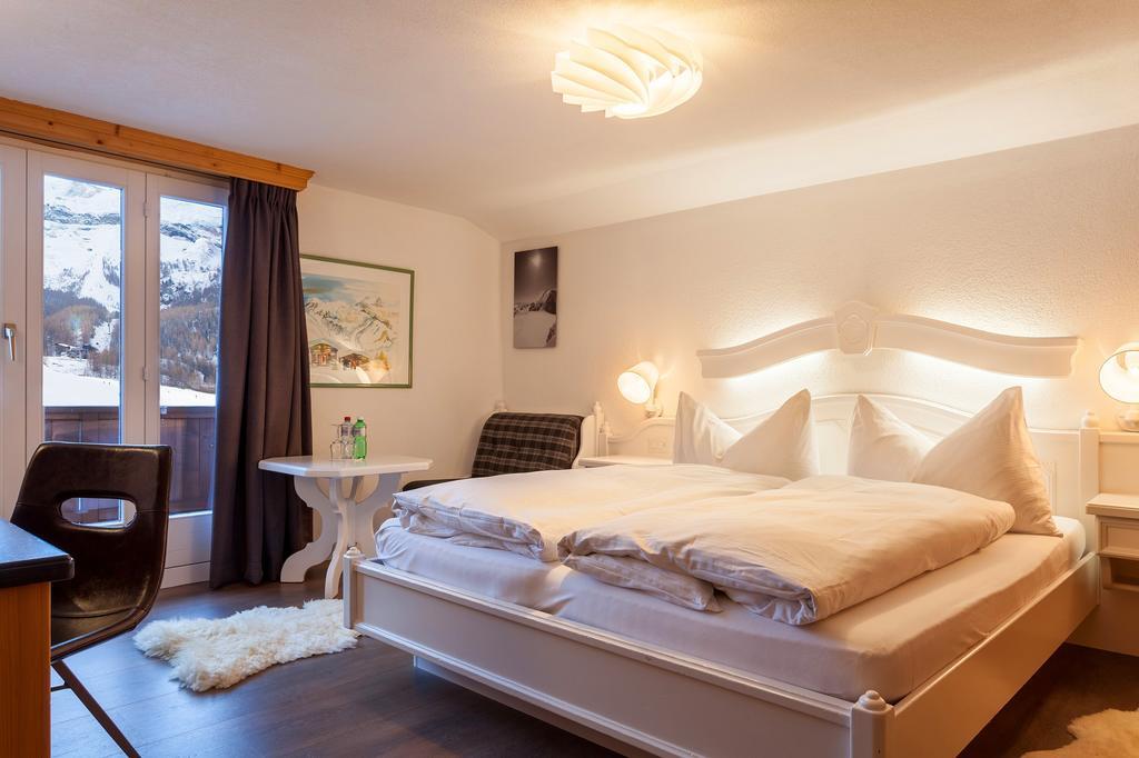 Hotel The Larix Ski-In Ski-Out Saas-Fee Exterior foto