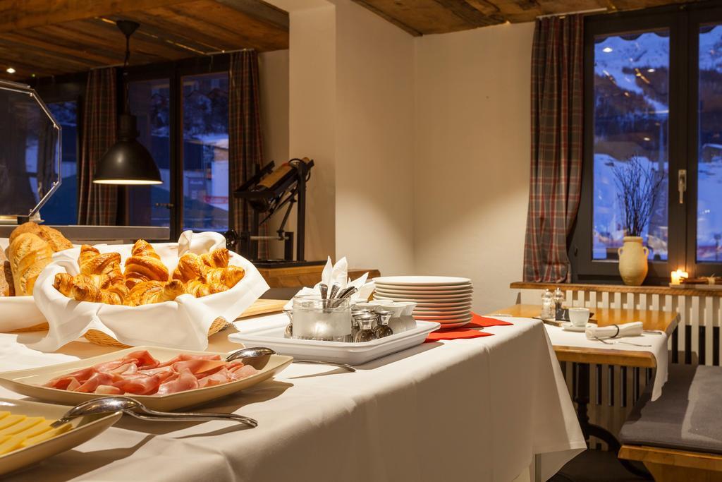 Hotel The Larix Ski-In Ski-Out Saas-Fee Exterior foto