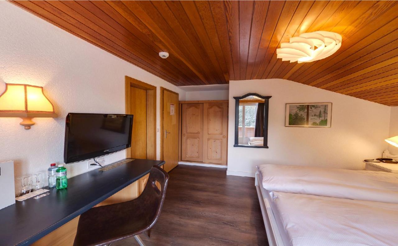 Hotel The Larix Ski-In Ski-Out Saas-Fee Exterior foto
